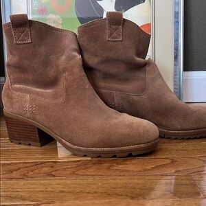 SOREL Brown Suede Ankle Boots